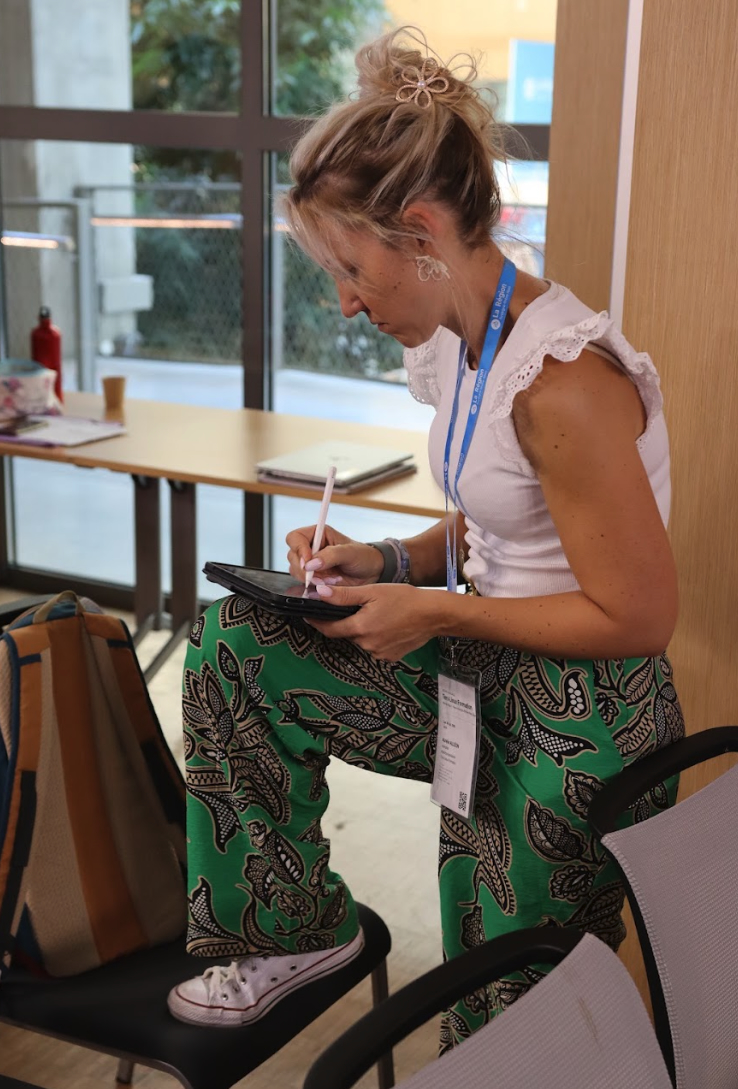 Facilitation graphique et synthèse visuelle en Drôme-Ardèche : Transformez vos séminaires en expériences percutantes